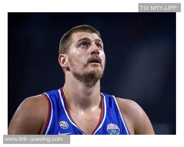 约基奇独领风骚八次30分20板10助成历史之最其他球员仅6次追赶